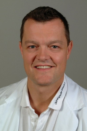 Dr. med. Konrad Birrer, Oberarzt FMH Chirurgie, Luzern, Schweiz